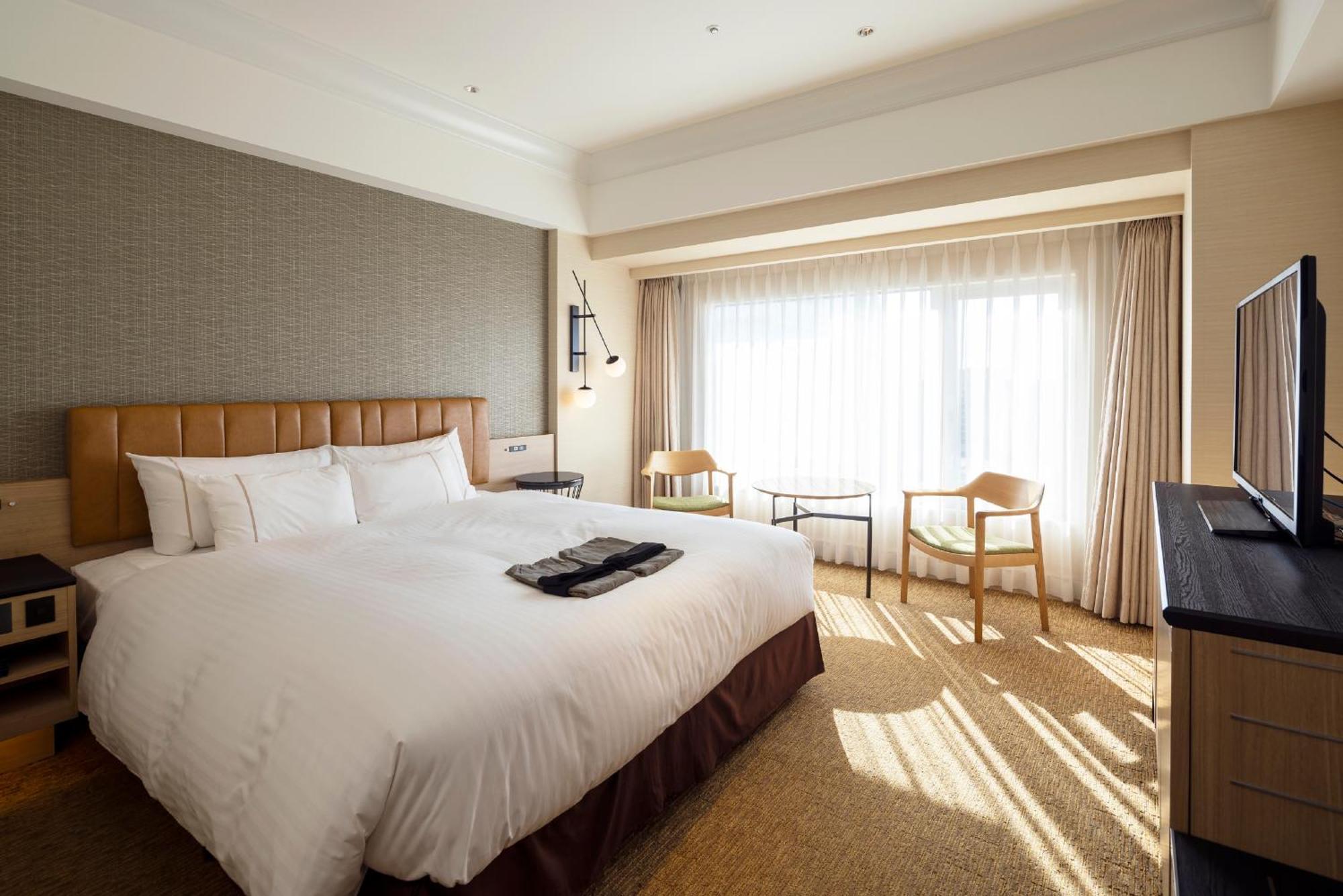 Kobe Bay Sheraton Hotel & Towers Exterior foto