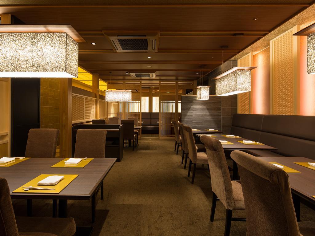 Kobe Bay Sheraton Hotel & Towers Exterior foto