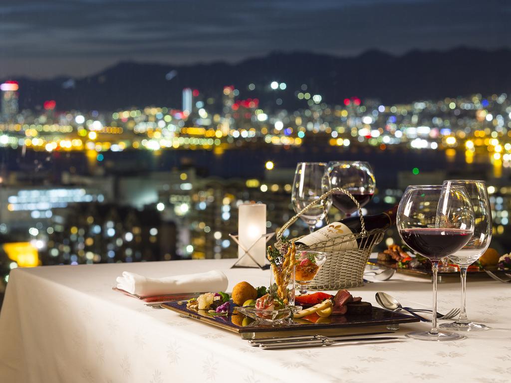 Kobe Bay Sheraton Hotel & Towers Exterior foto
